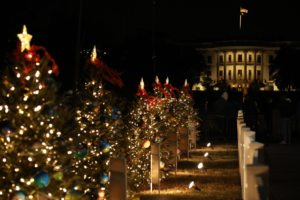 South Dakota’s Holiday Wonders: From Christmas Carols to Dazzling Lights