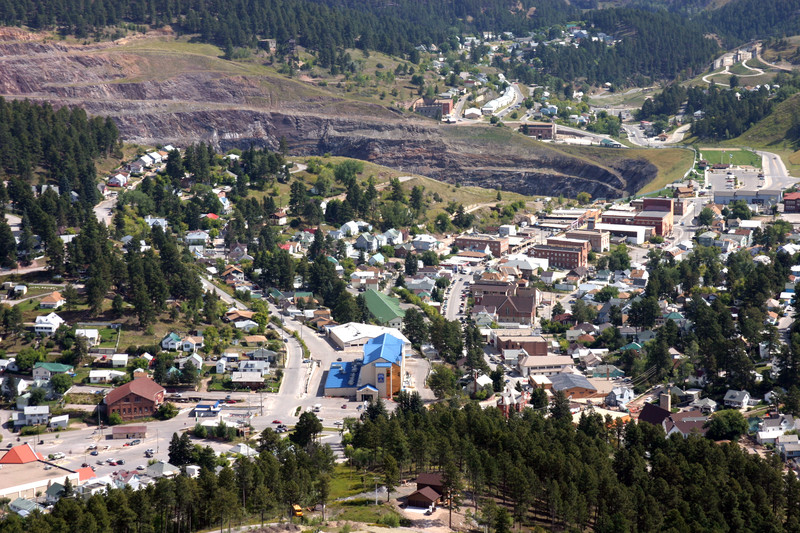 Exploring the Quirky Charms of South Dakota’s Offbeat Towns in 2025