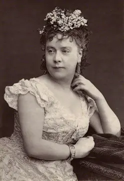 Julia Matthews
